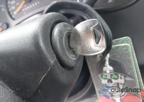 2006 Chevrolet Silverado 1500 Ls from USA, damaged, VIN 2GCEC13V161276405